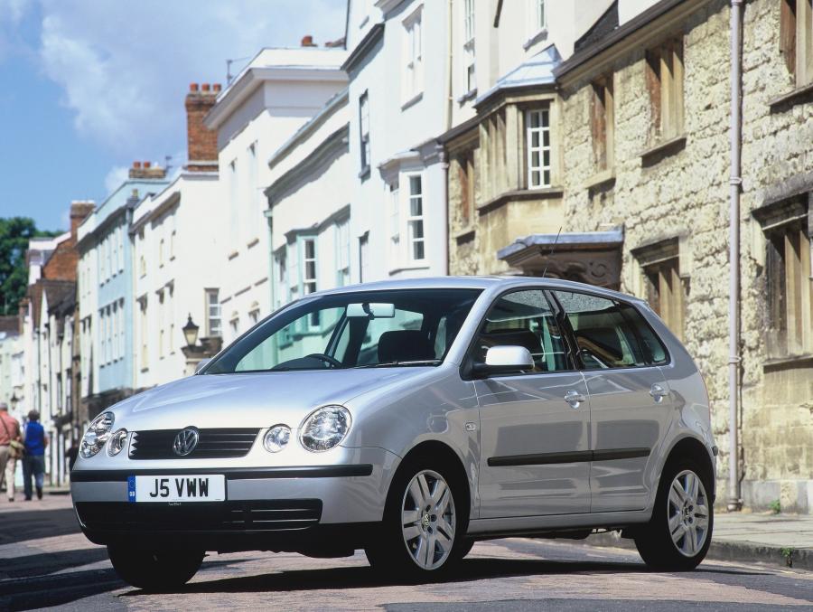  Volkswagen Polo 2002 года  (фото 19 из 31)